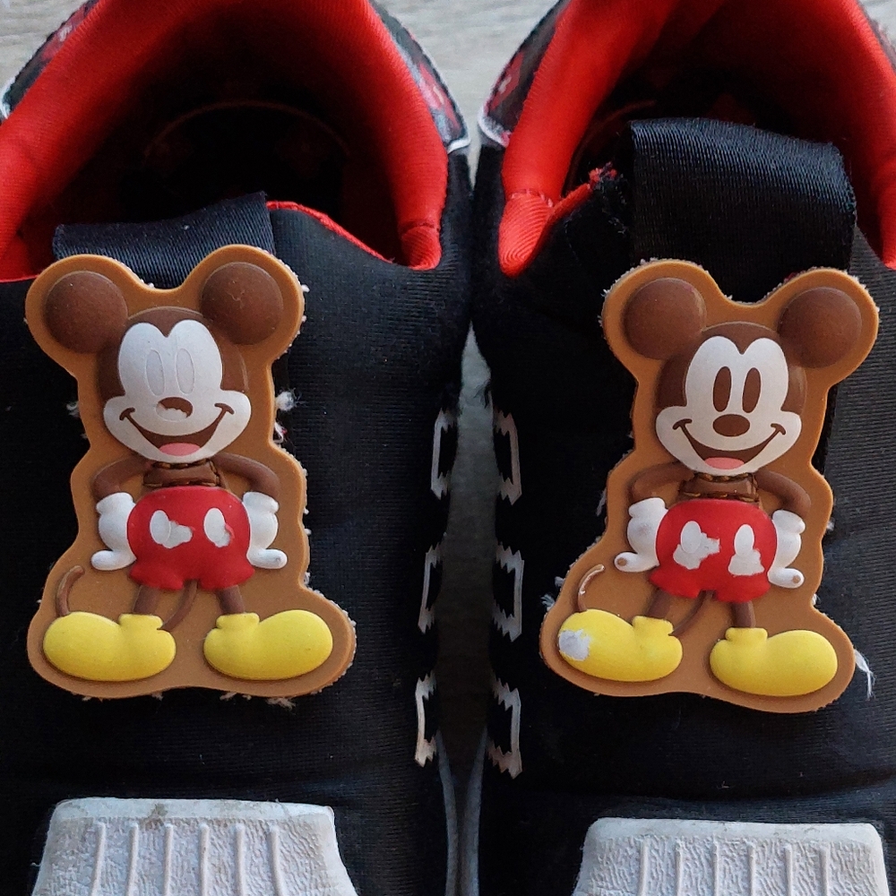 Adidas Mickey shoes 12.5 - Picture 14 of 15